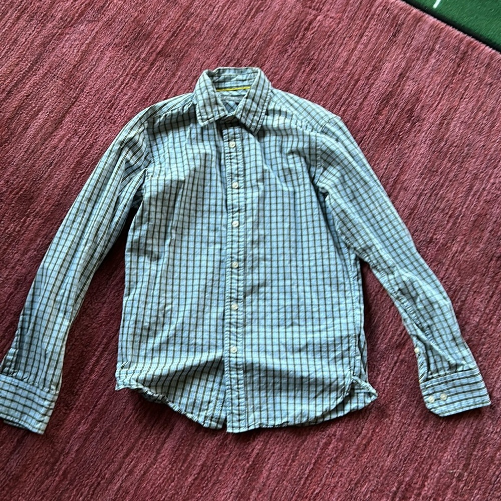 Fossil button down shirt